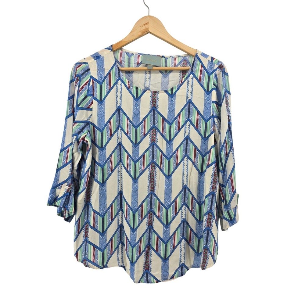 Skies Are Blue Blouse Womens M 34230DL Blue Geometric Roll Tab EUC